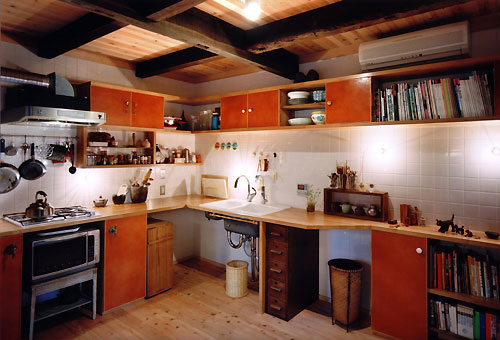 Collage-house