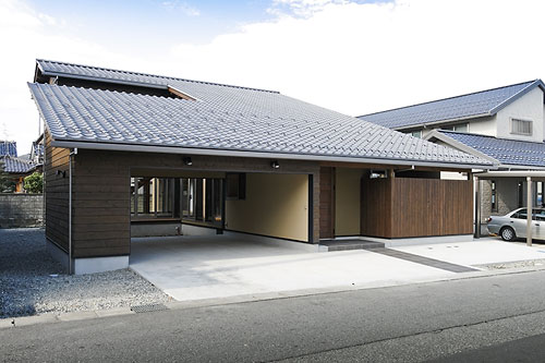 Ibushi House